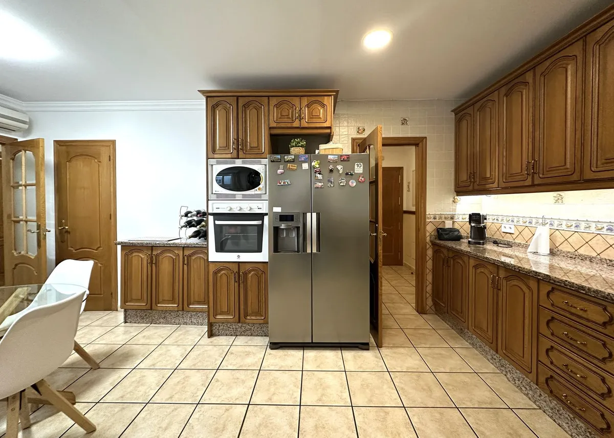 0d01f7c9-229f-47d5-8dc1-ced1ab926d14