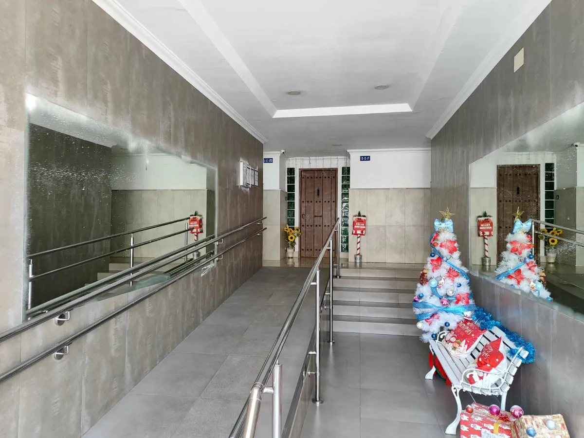 1fdc7c56-5ae8-4cf9-8503-7b866c5e2afb