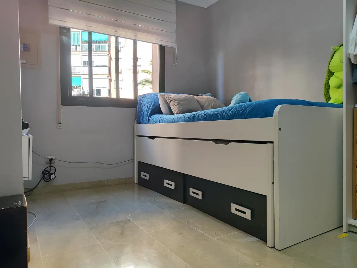 8edca653-7f99-4539-a6a3-9af1124dfe57