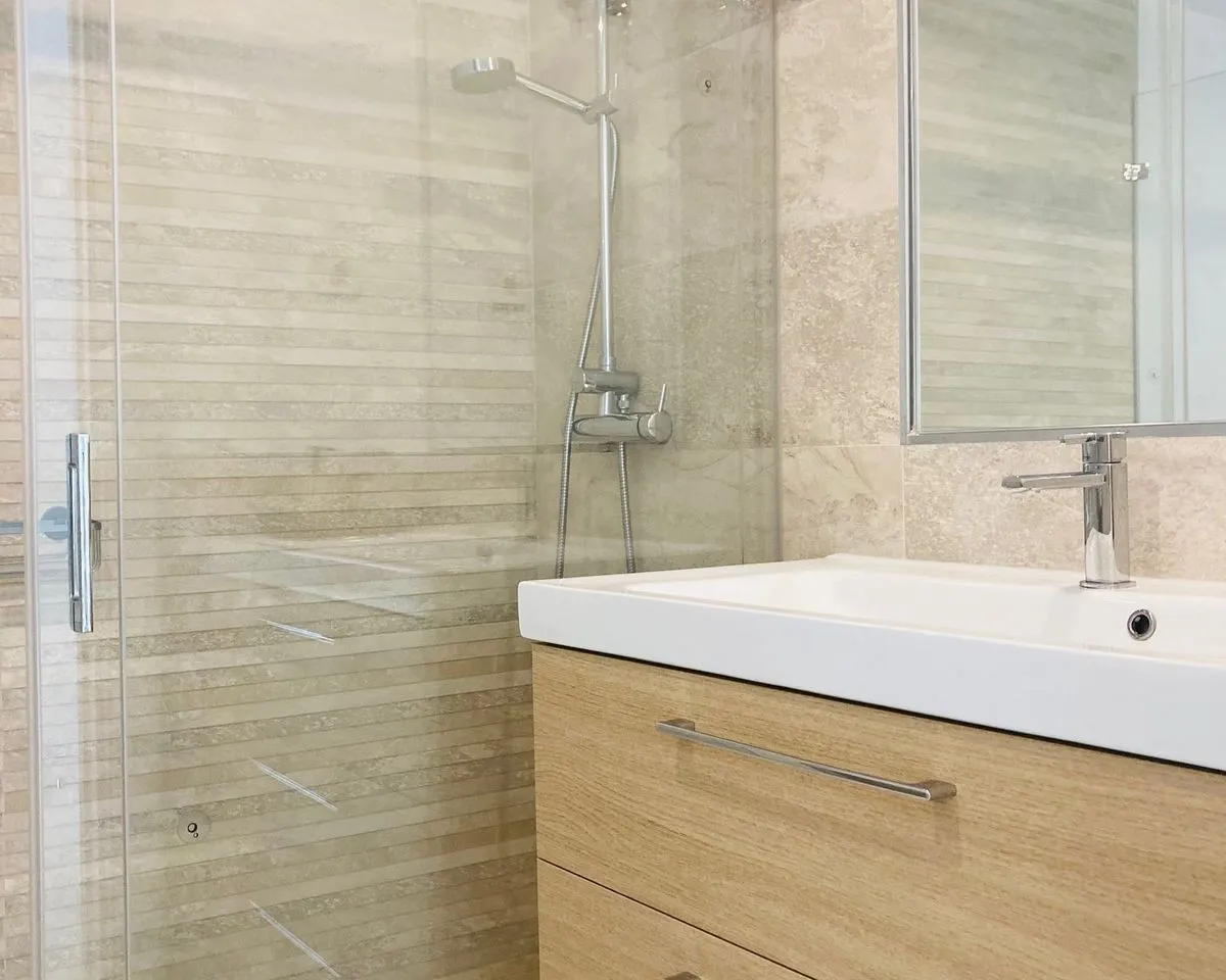 40b6345f-7841-4f45-9d8f-8319e7e911b4