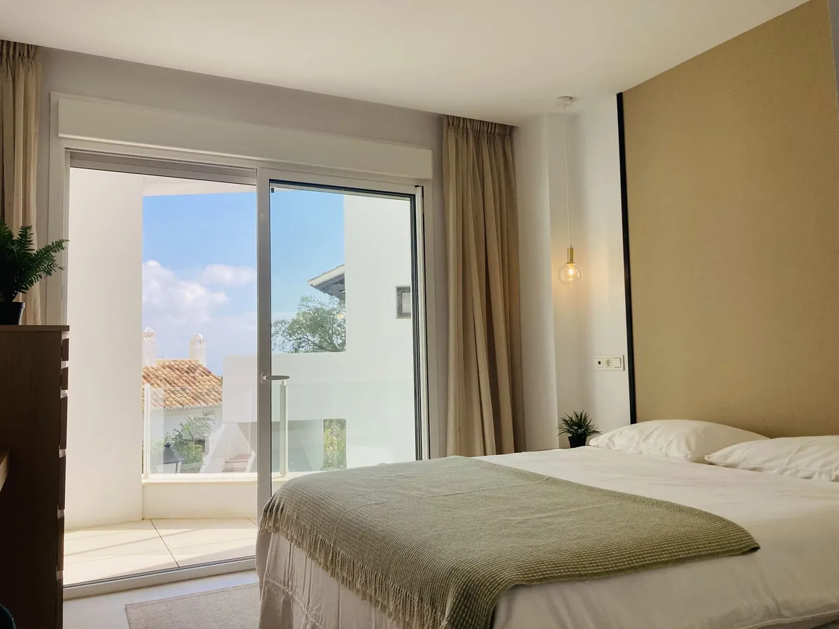 571eae27-76d2-461f-b8f6-900d4437e1b8