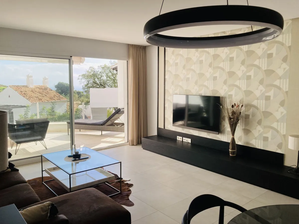 fce5a8b2-3b5a-4f39-b4d1-da2ec191a73d