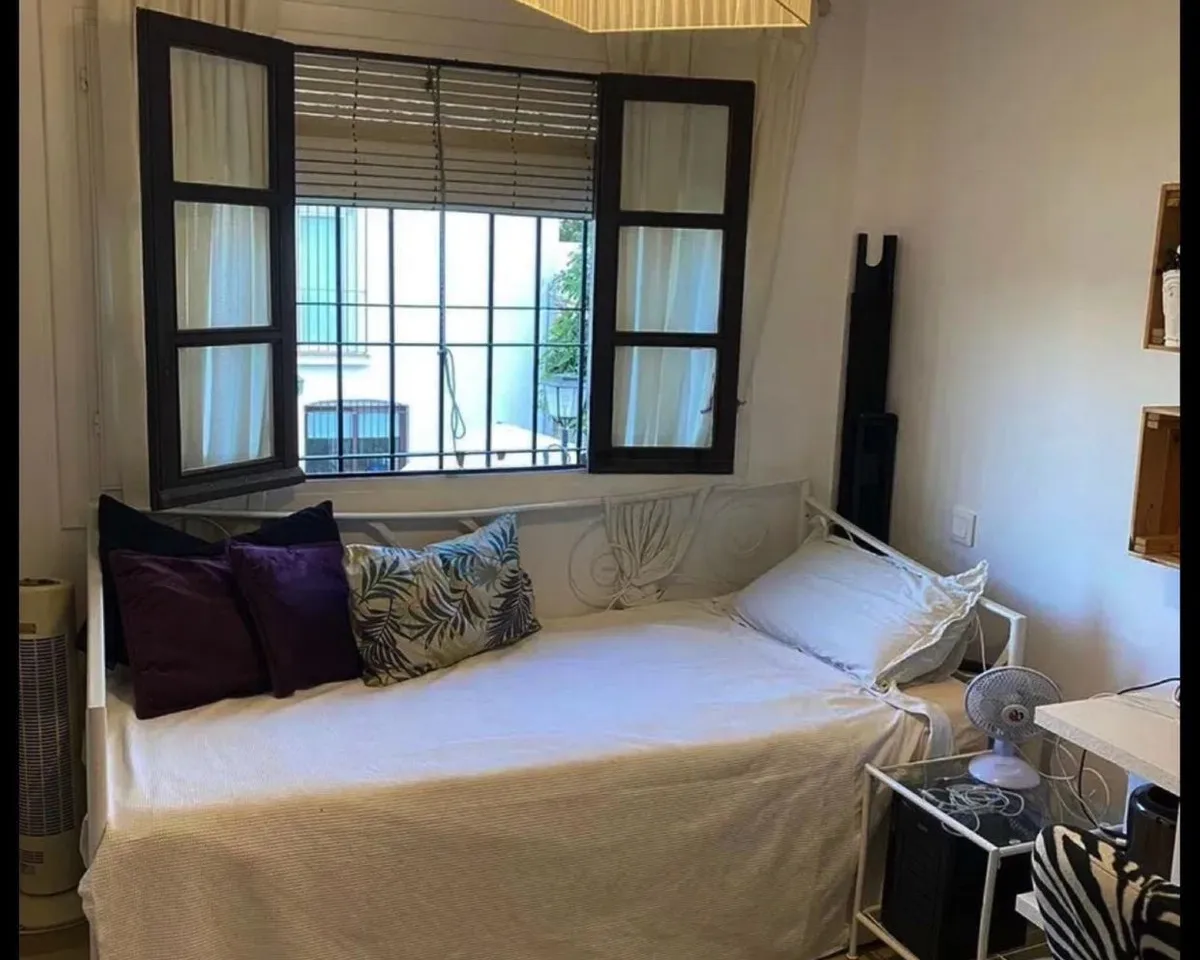 e33d1f02-6993-4fb9-b3c1-5a3ff834d869