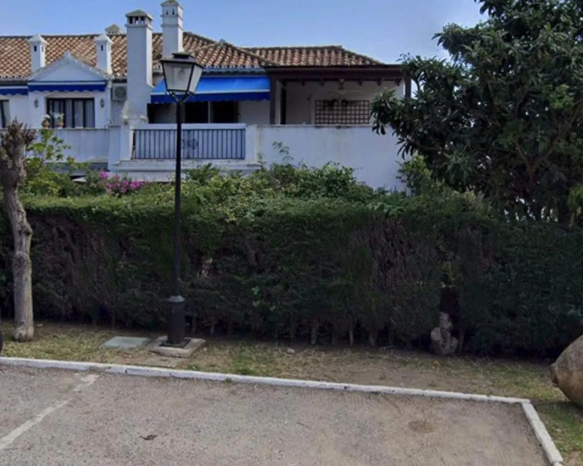 e4eb81ae-4d04-4b26-9687-a464bb41073a