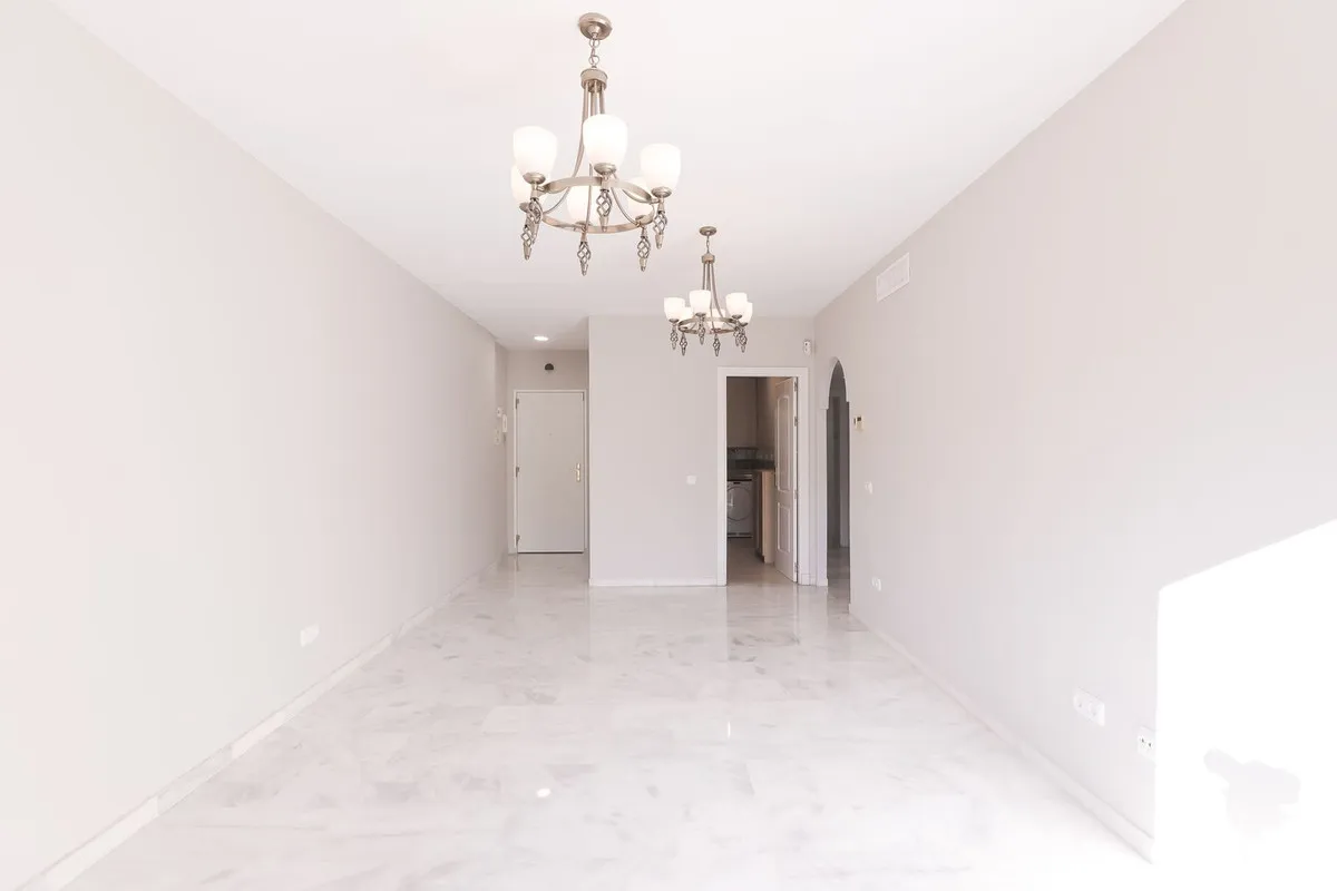 1fe0be51-165b-4312-829a-1a18f8f52b9c