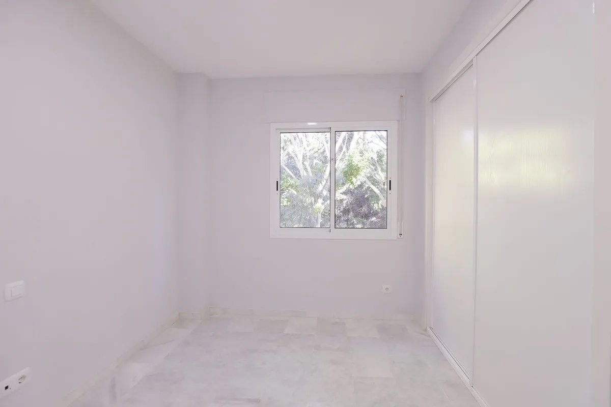 30c15fc5-c051-4418-814d-f40390d3b0ec