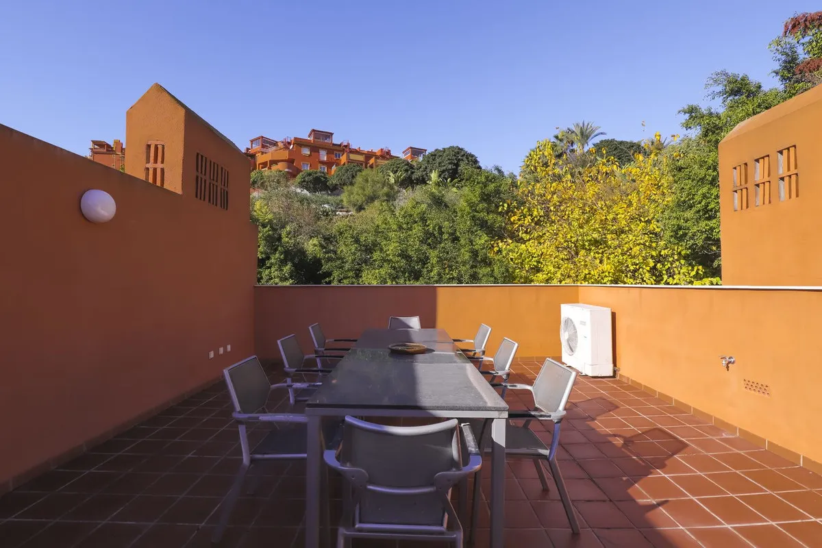 7a41a65c-16ae-4fcc-9e1c-bab5d2a4d7a8