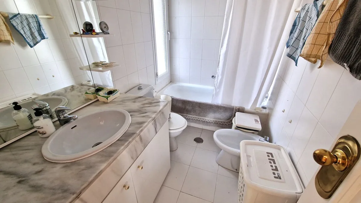 3a26c312-bf03-4e28-8163-2c78bf006b07