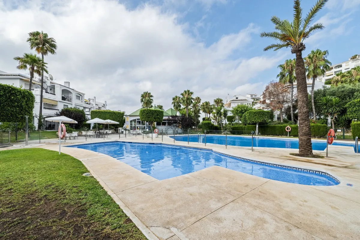 43794aab-0fb8-47f7-82ee-ffe7fe5569b9