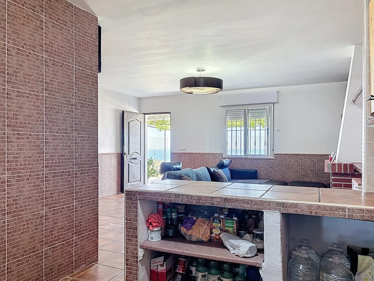 ab5bb03c-523d-4b50-8d81-faf6e508fa7f