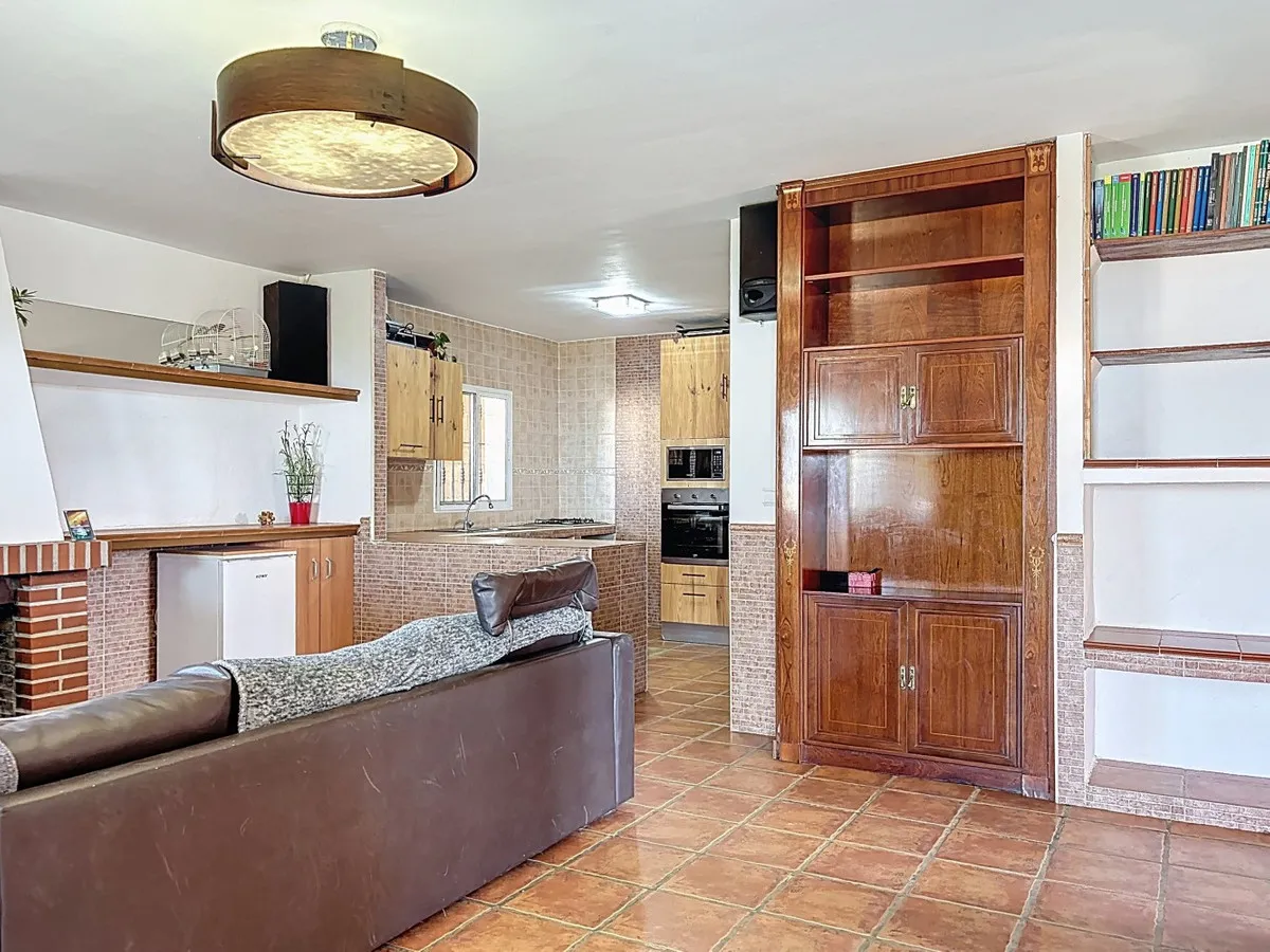 b618e0f6-9f76-49e0-b85f-1671097d0f23