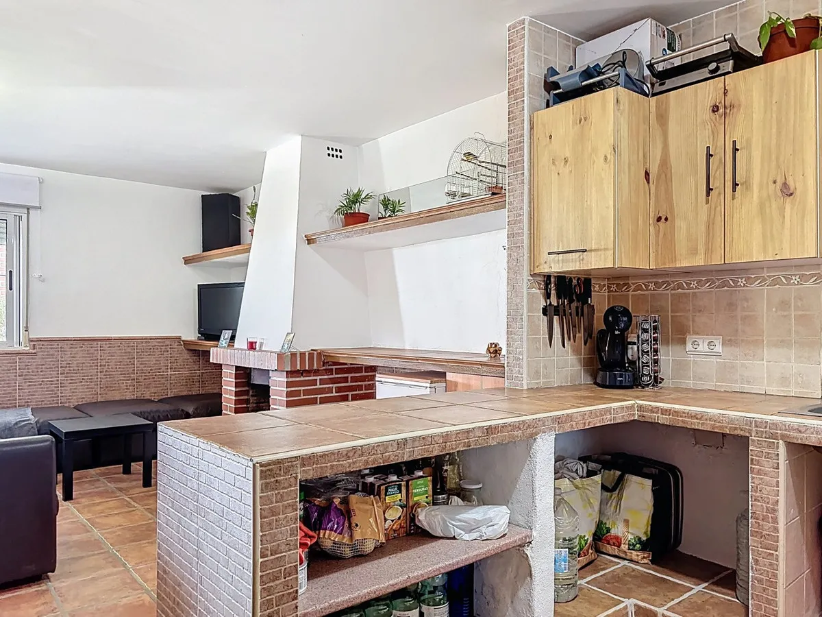 d7447b0b-c643-44b4-8e80-2bd2901c37f7