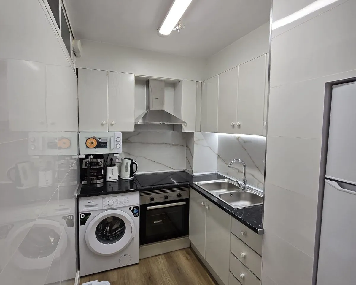 8d2802b1-30da-4bab-8ee8-ff6abee29ecb