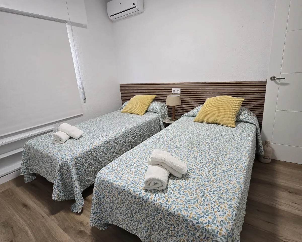 e5df4daf-0b94-4d45-81d6-f007b9c9ea34