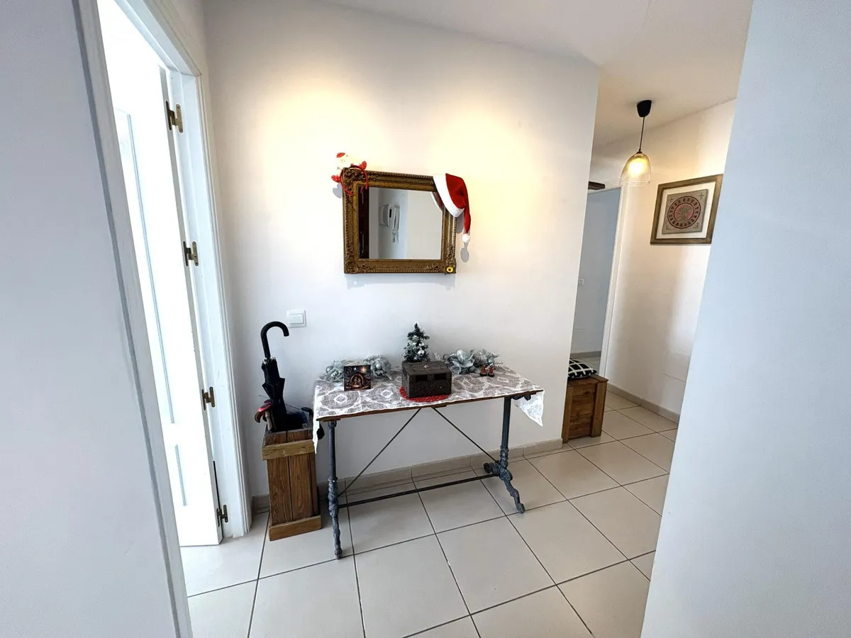 25eaf4bc-3a23-4174-9fd6-22b2c7e4bef4