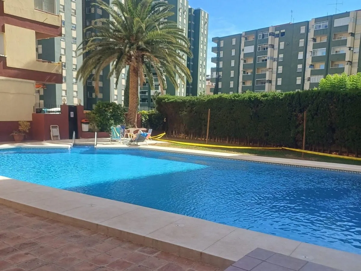 Spacious 3-Bedroom Apartment in Los Boliches Center
