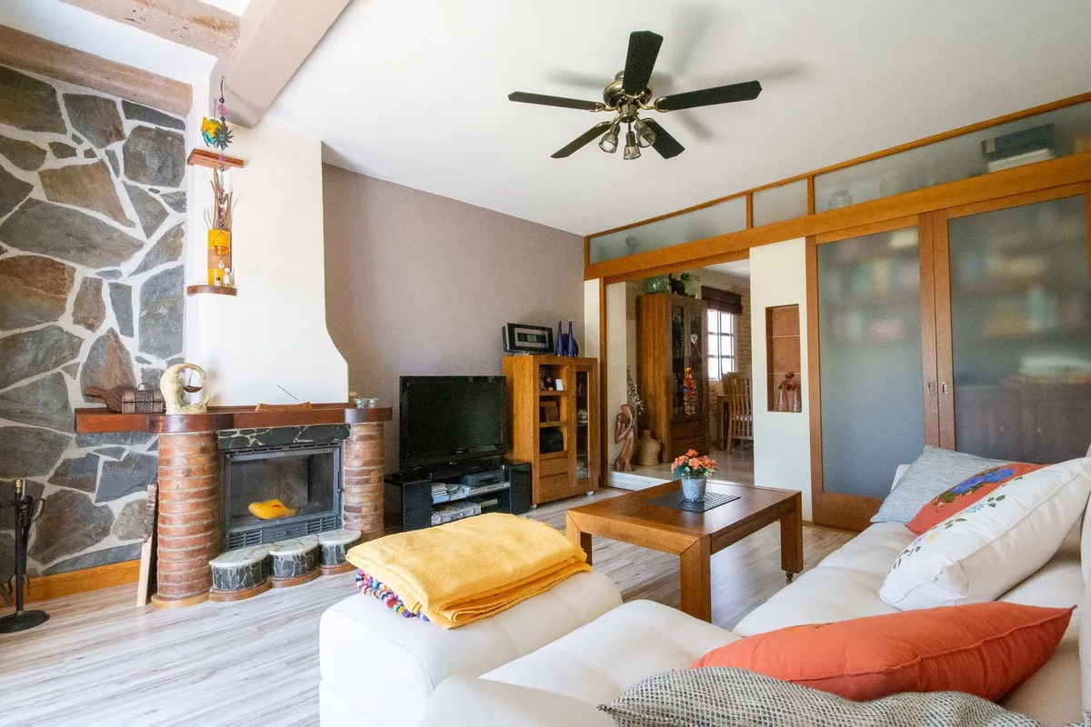 1a3d5755-add5-4242-9dfe-affe0d1741d8