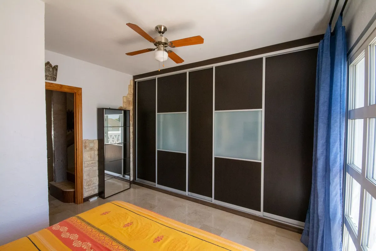 1ea698e1-fae8-4993-8588-f90b1740d05d