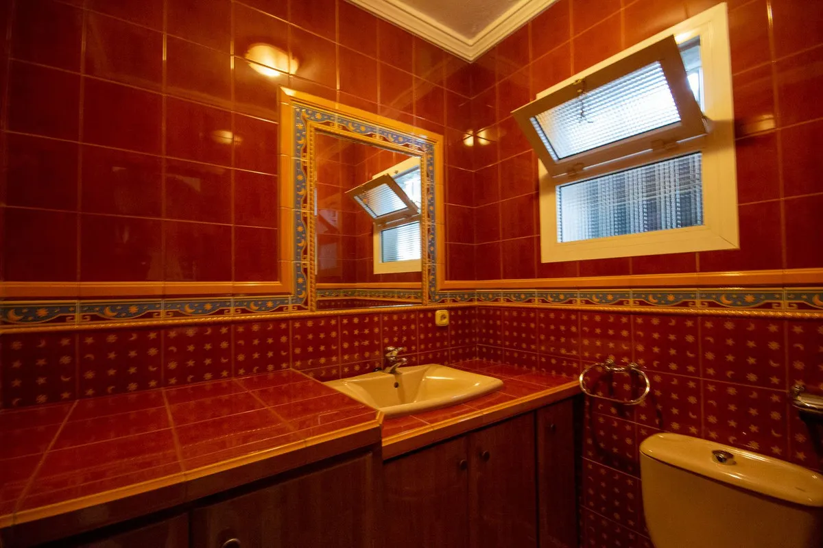 8d31138f-53b1-4af1-a54f-d6f334c8361c