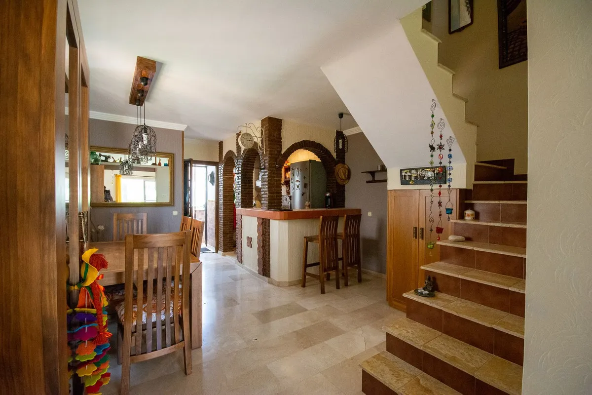 d9110240-36a9-4851-bcbb-9120ea7e1eac