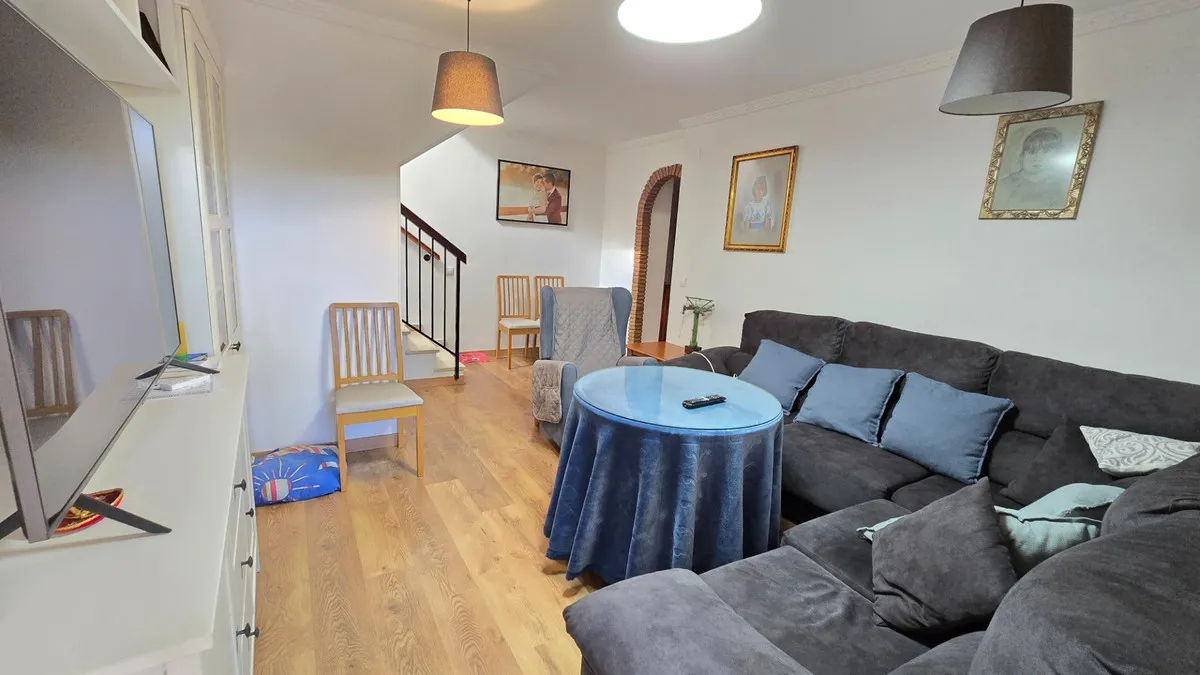 24e29da1-c49b-4c6e-83ad-08bd12e5a17f