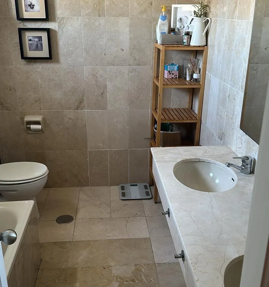 c7d1f596-2654-4fc1-b2ed-0ad6530a4bd3