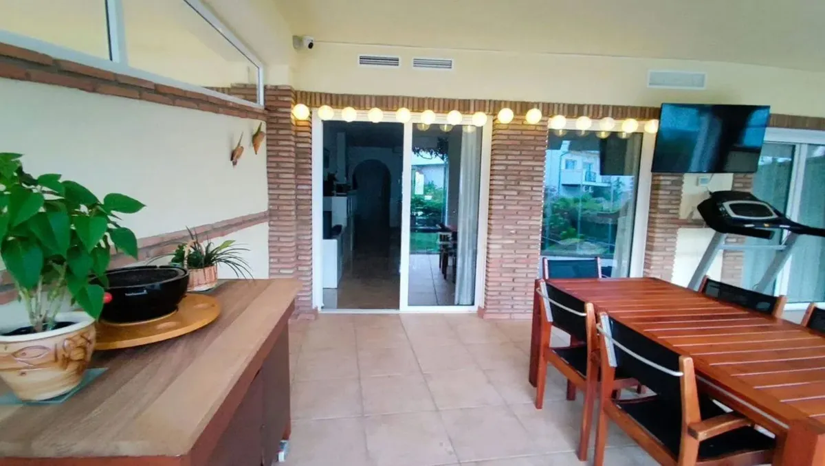 a483f75d-b917-4654-b476-641045a61ba7