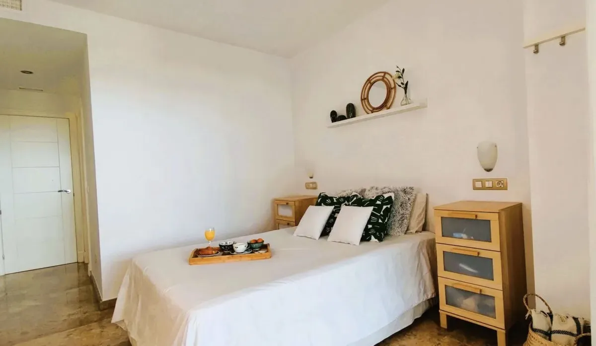 f0085128-7c47-4e45-b7fb-ed9e252903a4