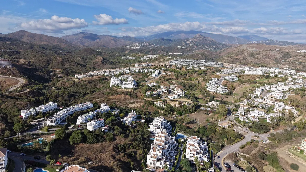 2718fe4d-f9f5-4f2d-bdf7-6a742c62ab72