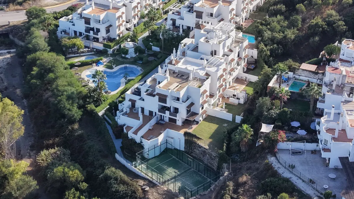 6208ede2-035b-4a7a-8d3f-8295ec7f5b8c