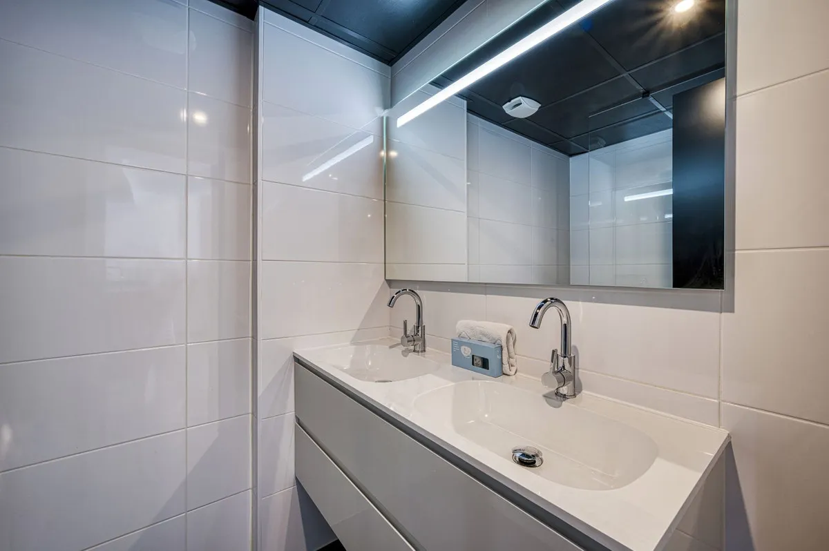 c414927d-6237-4abf-aee0-7aaeb75b7e68