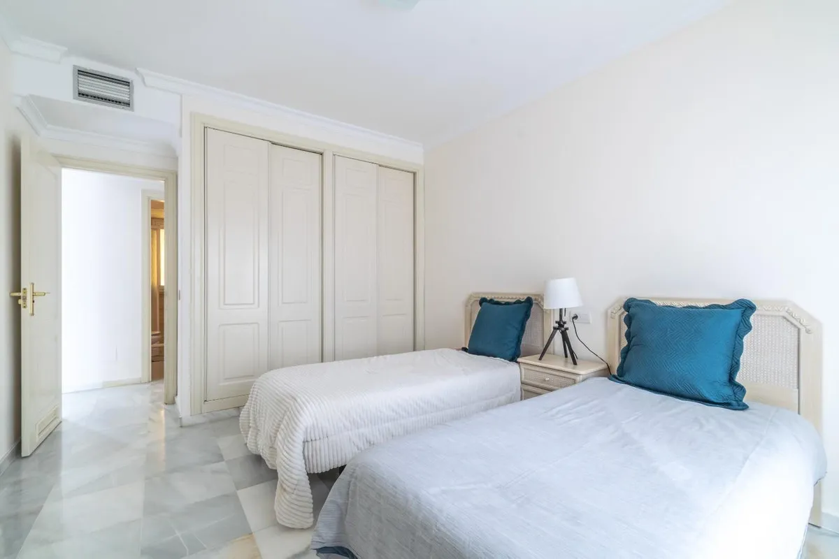 426b7d7a-499c-4d7e-9624-49211a0e0127