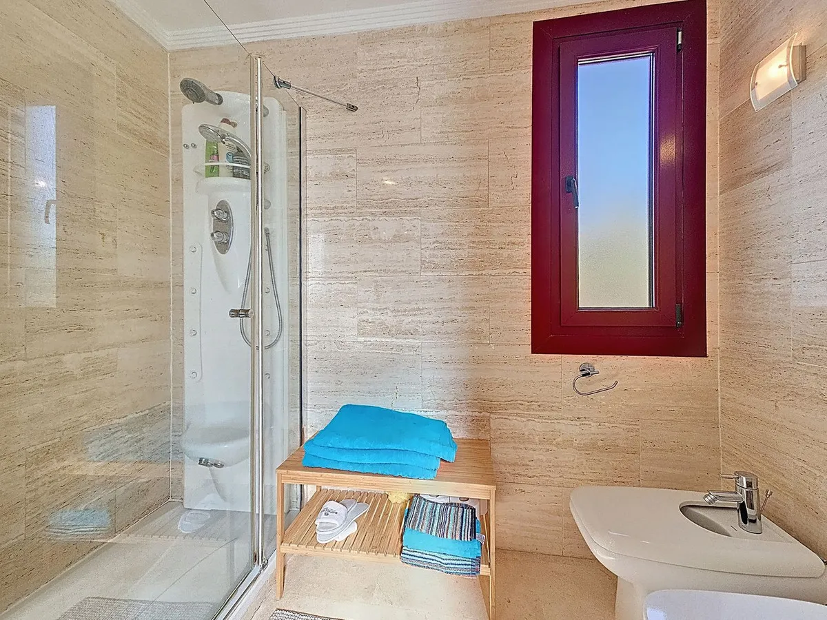 0109b07f-8e96-4ad6-a0cf-b83d2a32f972