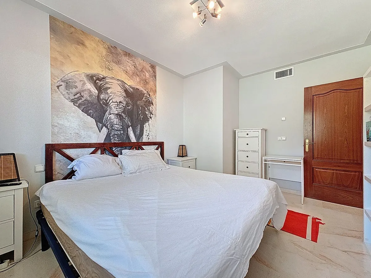 349a4d77-3122-4f2b-a473-bdde8d6ee397