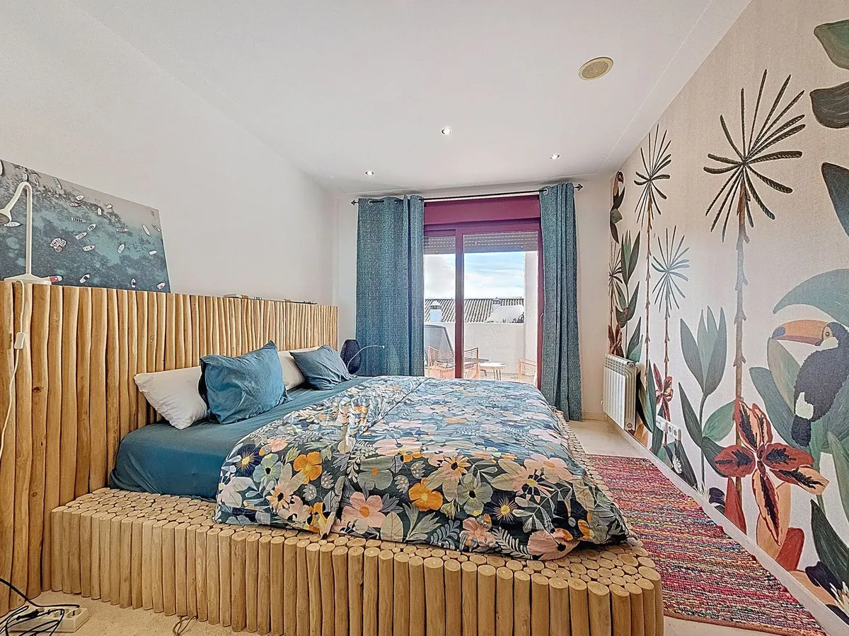 49dab5f9-99bb-4c25-b8c1-ed70d4c7e6e4