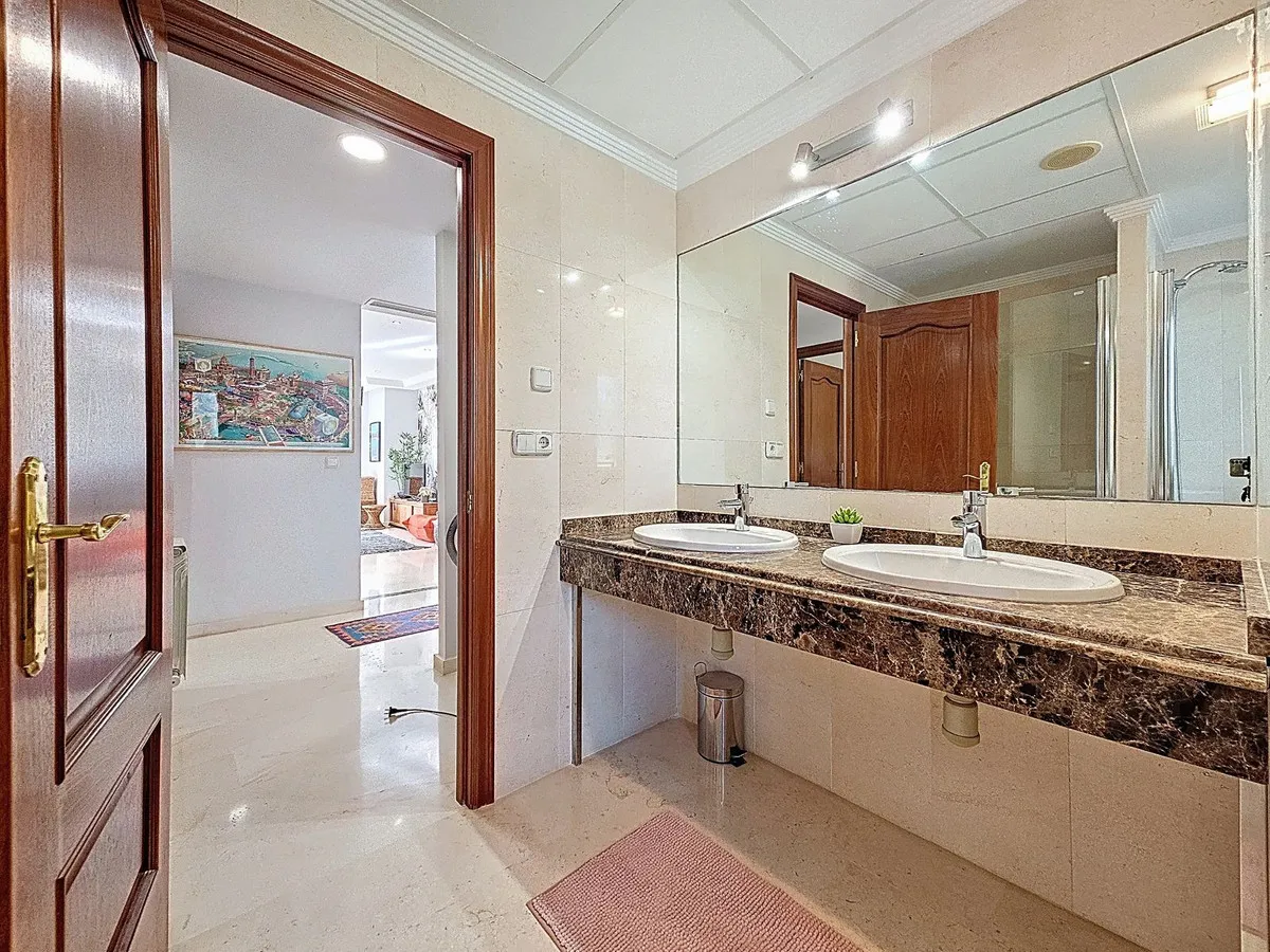 a3d94761-4c20-45bd-bac8-b06c7e27923b