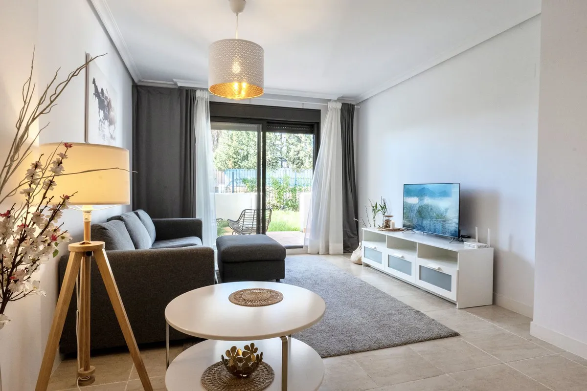 b44863d0-e8a3-42b0-8d70-495c4ab1493b