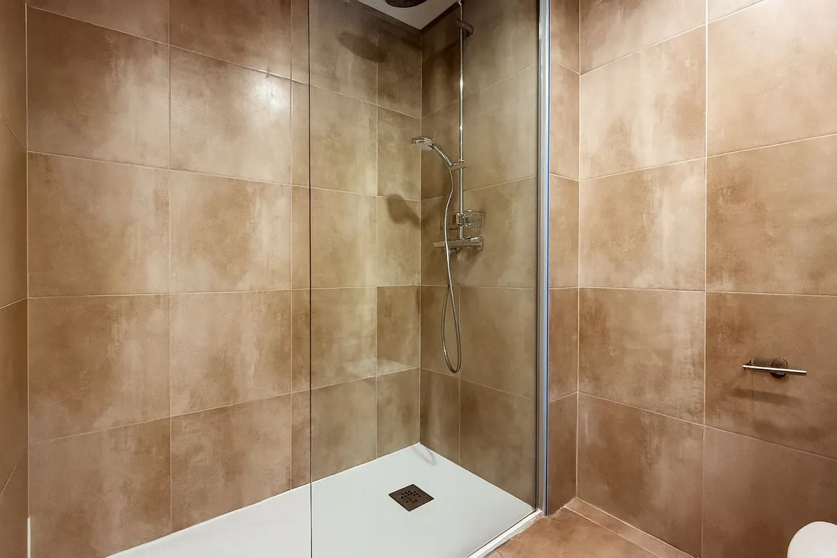 b990c298-f6e5-4c51-a3dd-ad04ddd5482f