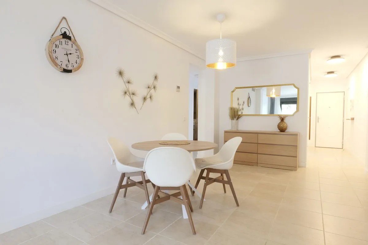 d0551015-f296-4117-99f3-7c776c03e63f