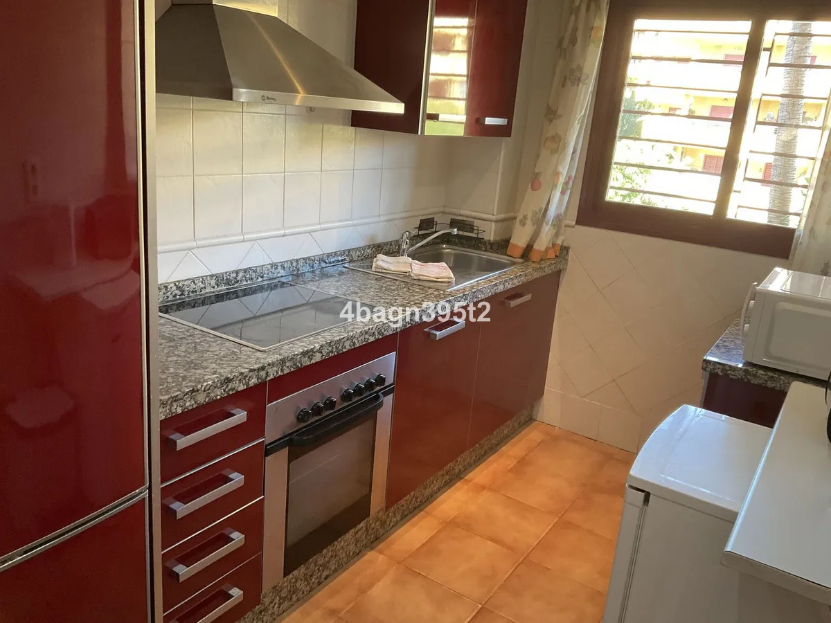 e7e30cce-b971-43e6-a1e6-98f73a0b4725