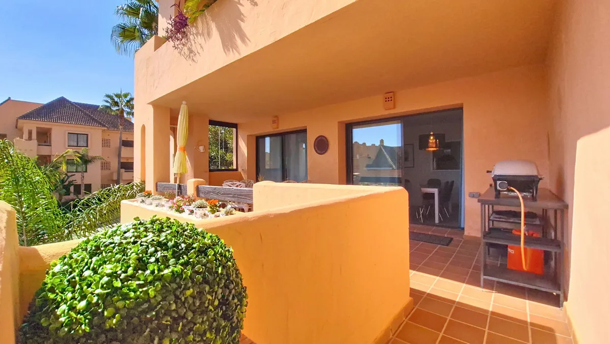 05b7ca59-5298-47c4-ac8f-1a9eef2a117f