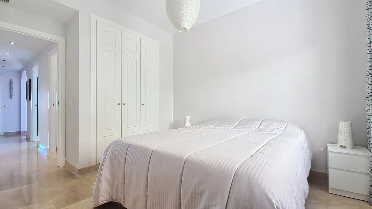 738c9ea3-19af-4684-bd73-a755a34e0bb7