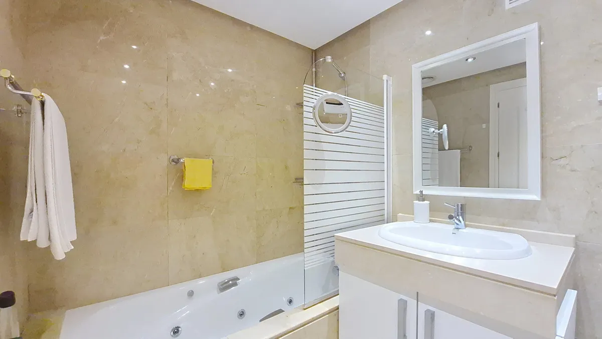 a320282e-68f5-4867-be68-5b1baae5efed