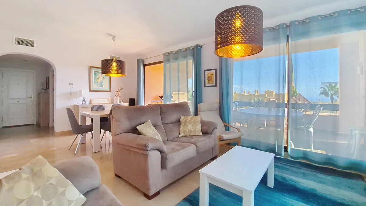 b807b648-8c2a-4bc3-9a88-19e274f7e27f