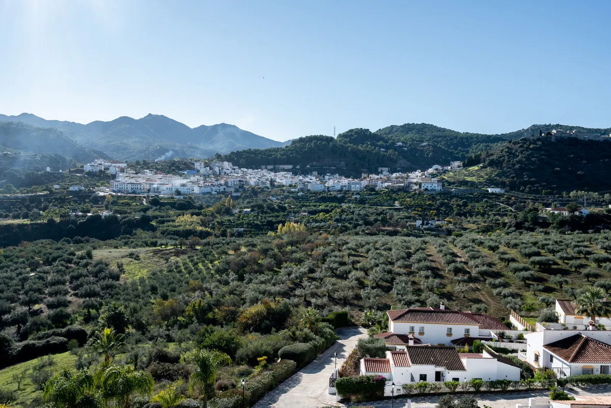 1b1c9049-25a9-4343-a44a-95e780a84c08