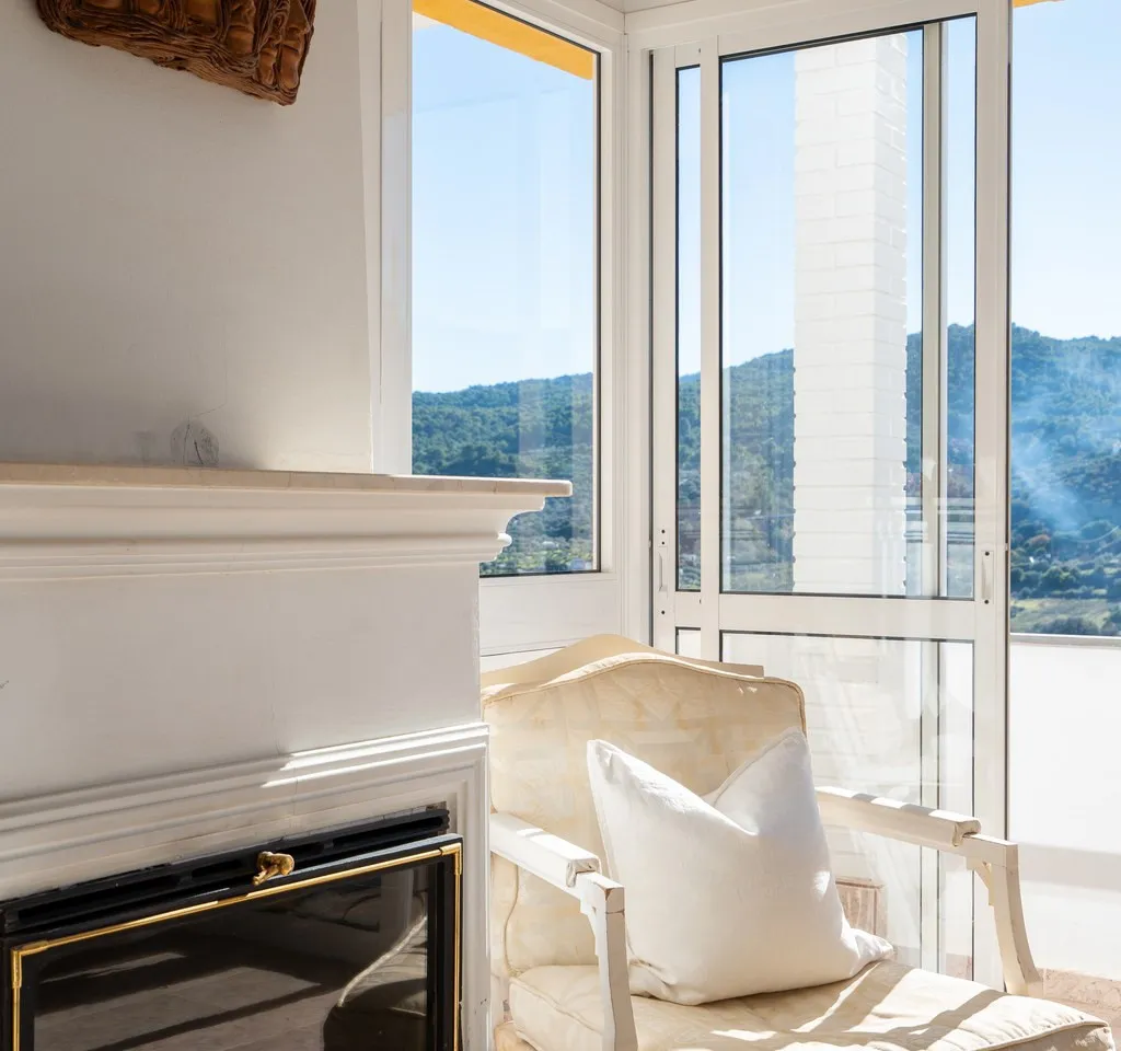 21971aa9-63c4-4b63-b76b-27a79b041527