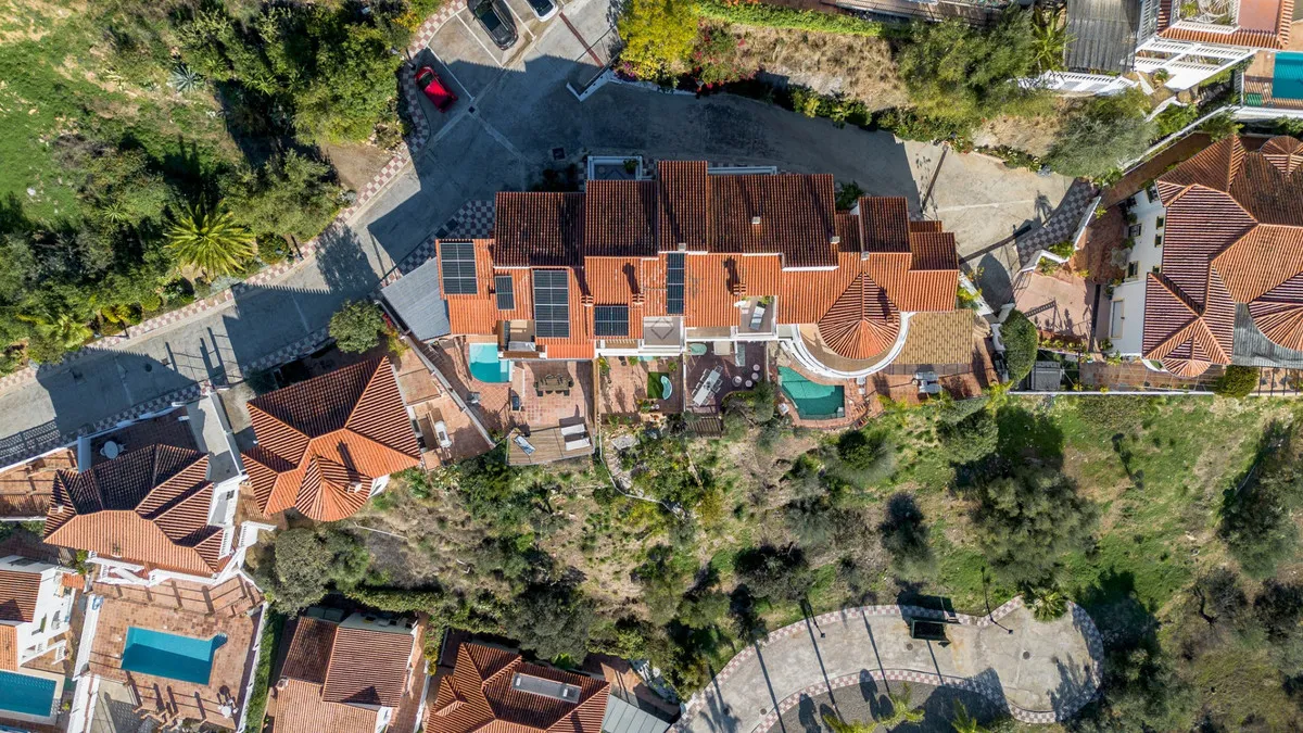 793749c6-6b75-429e-b2f3-e694b4cb4c0b