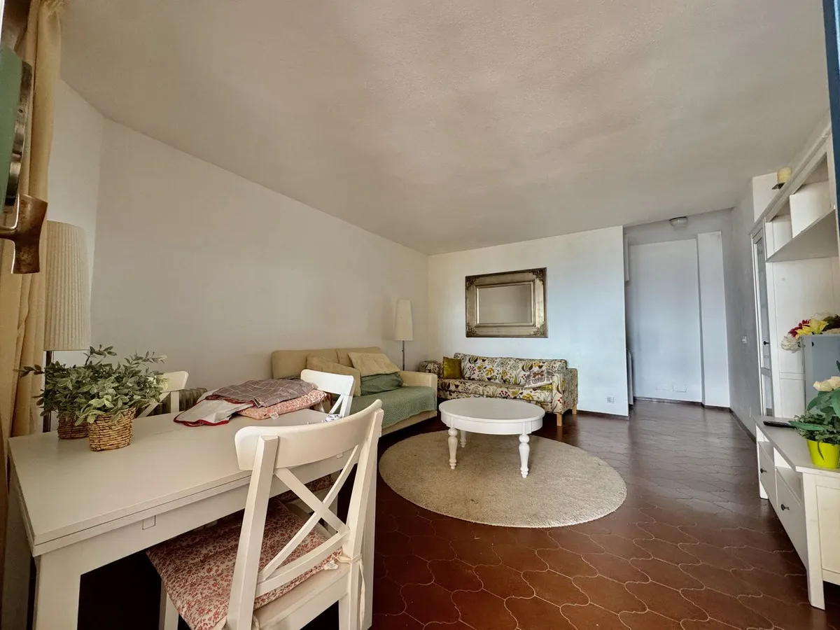 0453d219-d2e7-4eb9-b04e-ad1a6cd73553