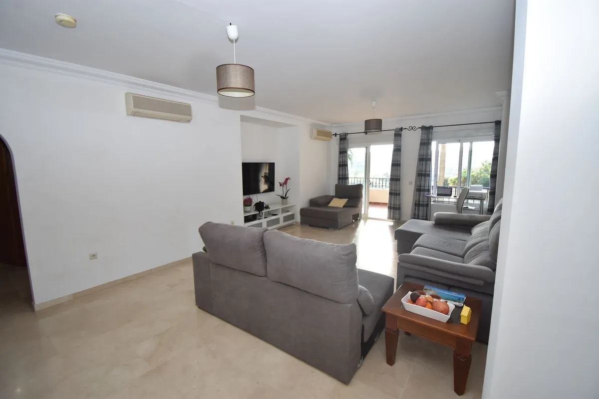 cbc90c17-c431-4f15-9f7a-f8a4b9f7f2de