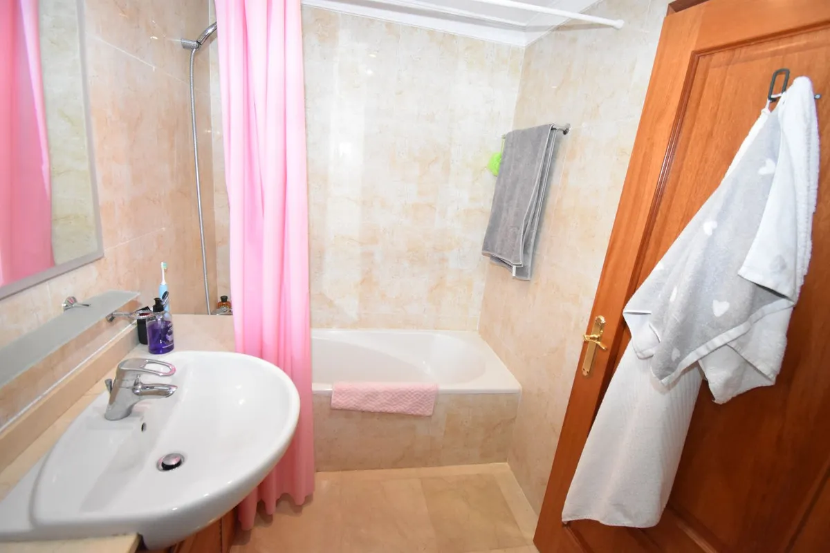 d3a71551-13cb-4ada-858b-6bfbb25dadc6